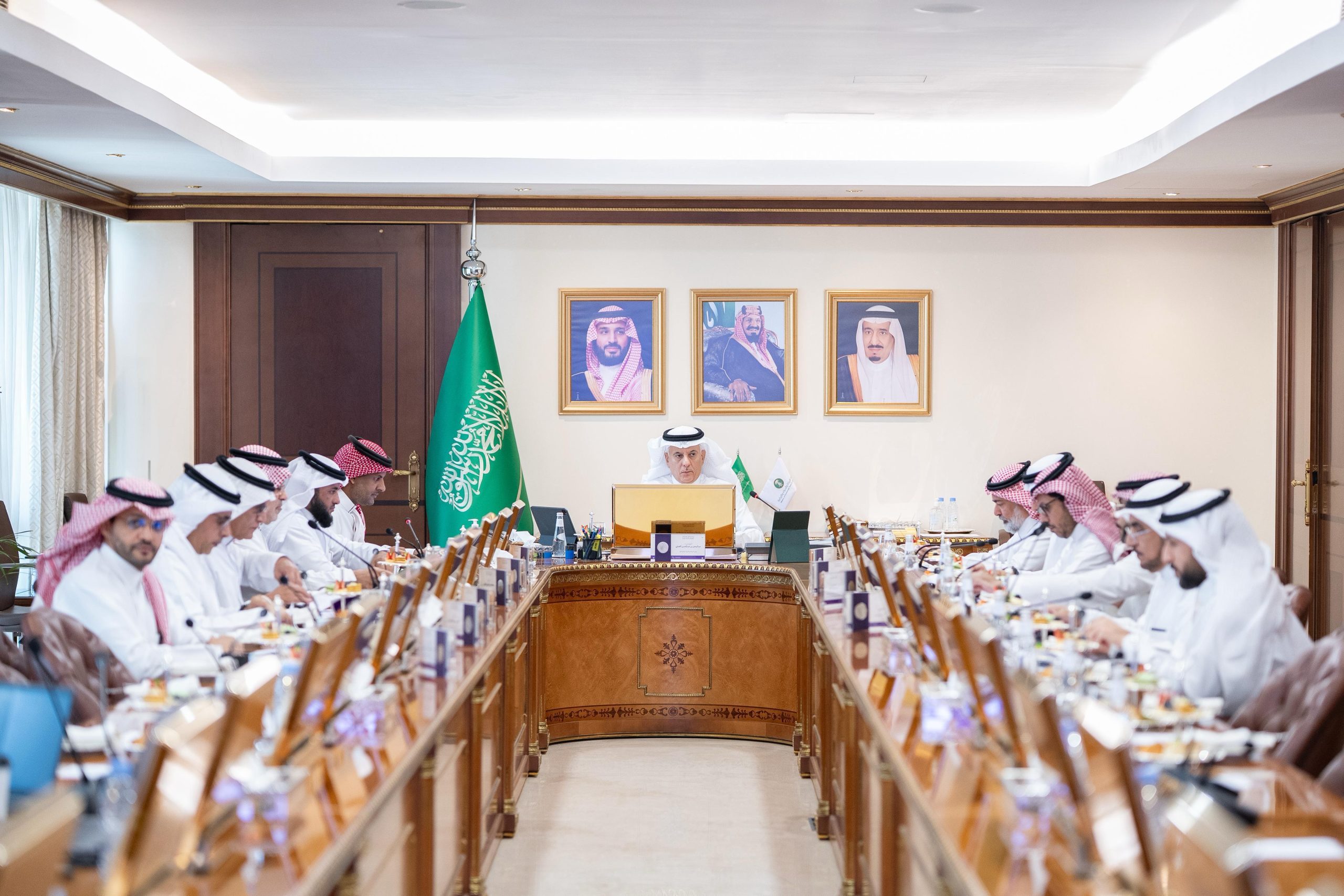 الفضلي يرأس الاجتماع العشرين لمجلس إدارة البرنامج الوطني لتطوير قطاع الثروة الحيوانية والسمكية 1 0 114 scaled