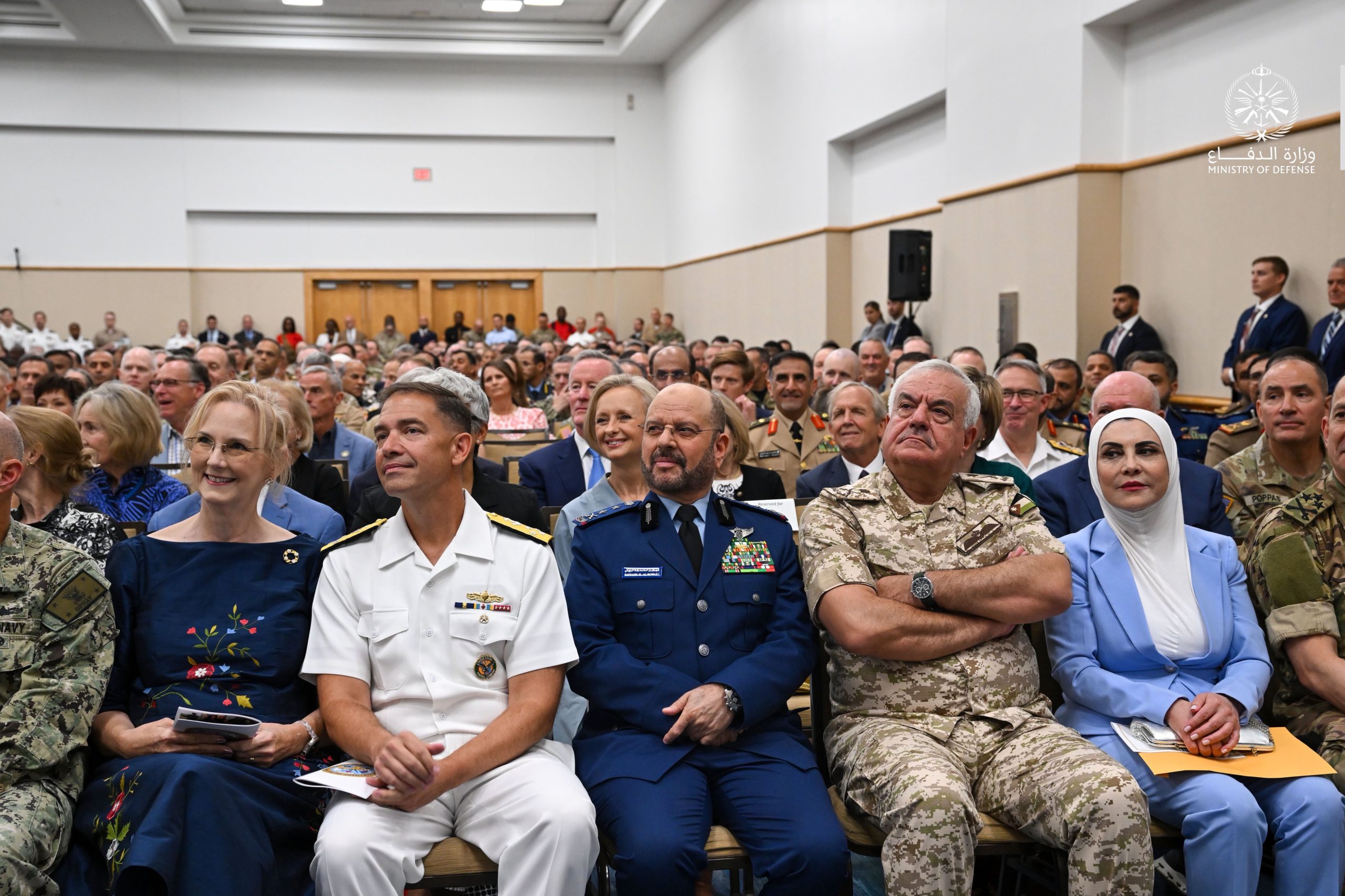 الرويلي يحضر مراسم تسليم قيادة "سنتكوم" في فلوريدا 1 0 123 scaled