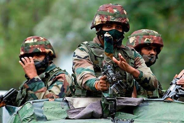 قوات هندية تطارد مسلحين من "حزب المجاهدين" في كهف بجامو وكشمير 1 0 128
