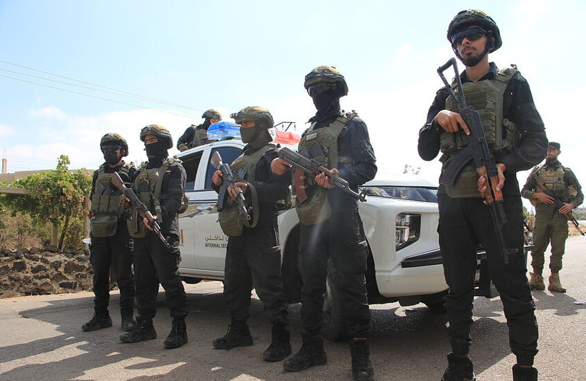 هجوم مسلح في طرطوس يودي بحياة عنصرين من الأمن الداخلي السوري 1 0 162