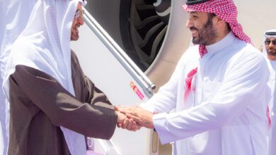 رئيس دولة الإمارات العربية المتحدة يصل إلى الرياض وولي العهد في مقدمة مستقبليه 5 0 189