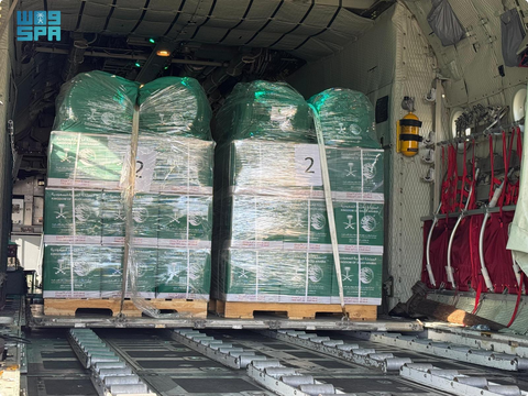 وصول الطائرة الإغاثية السعودية الـ79 لمساعدة الشعب الفلسطيني في غزة 1 0 277