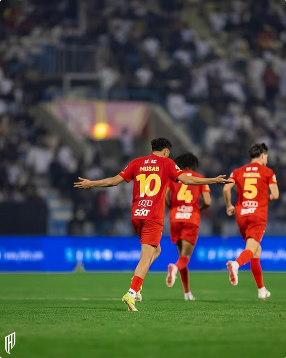 القادسية يقلب الطاولة على الأهلي بثلاثية قاتلة ويشعل صراع الوصافة في دوري روشن 1 0 280