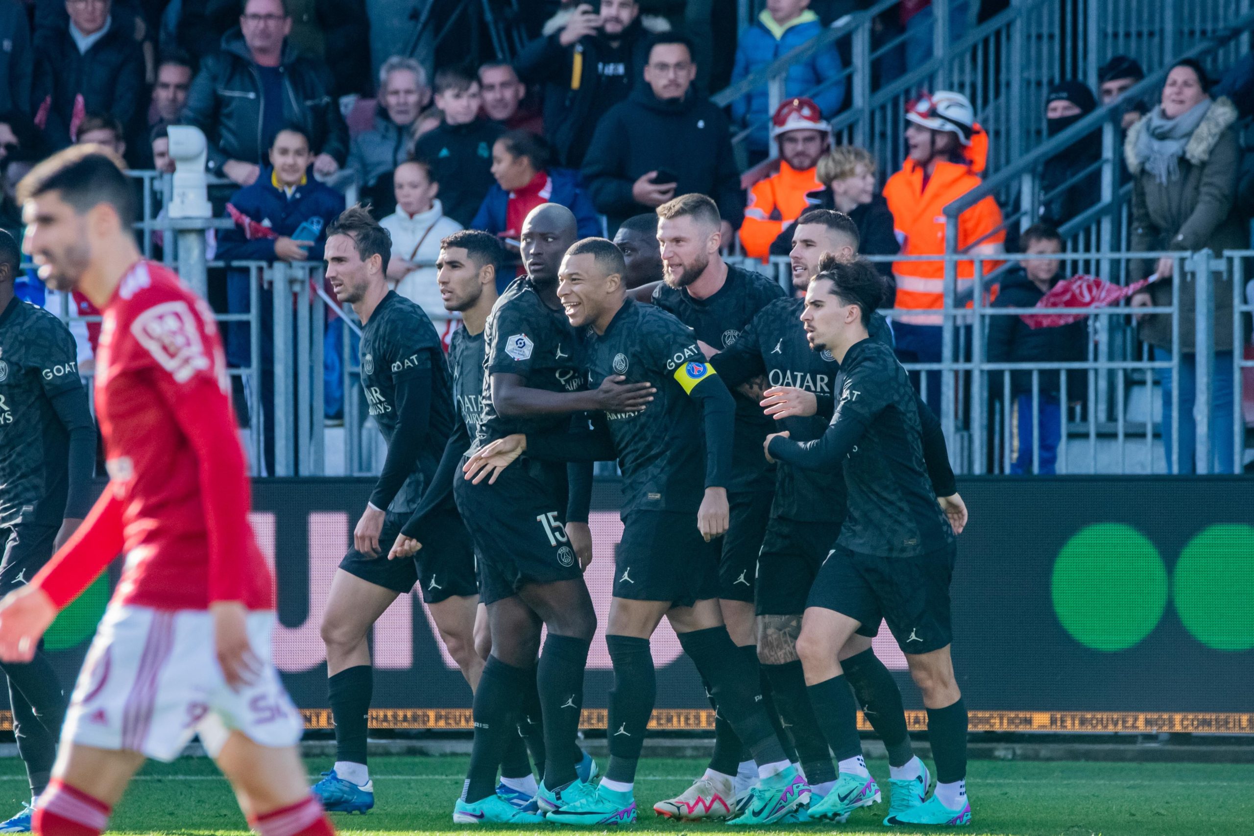 قمة مونديالية: التشكيل المتوقع لباريس سان جيرمان في مواجهة تشيلسي بنهائي كأس العالم للأندية 1 0 2809 scaled