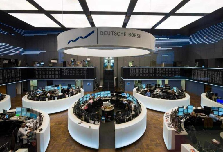 ارتفاع الأسهم الأوروبية مدفوعًا بنتائج إيجابية لـ "ويغوفي" وصفقة دفاعية 1 0 2875