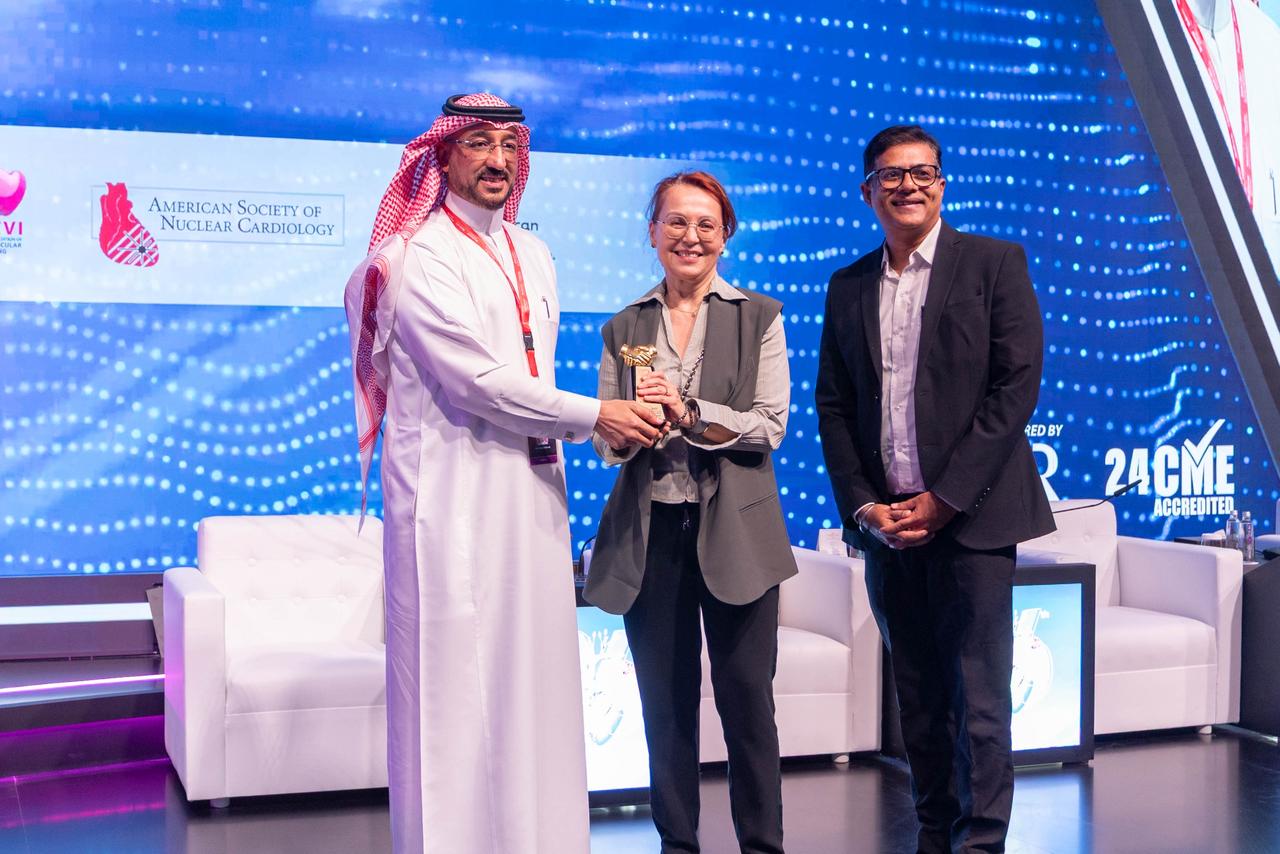 جمعية القلب السعودية تطلق تطبيق "مُنقذ" وتفتتح مؤتمرها السنوي الـ36 4 0 2889