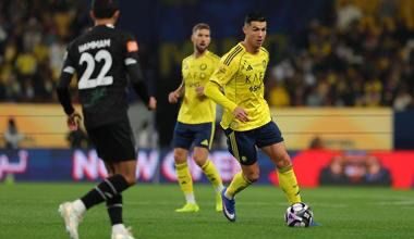 ريمونتادا "الغريب" تُعيد النصر للانتصارات.. العالمي يتجاوز عقبة الشباب ويخطف وصافة روشن 3 0 3020