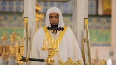 خطيب المسجد النبوي يحذّر من تفريغ الصيام من مقصده بالتهاون في الكبائر وحقوق الناس 4 0 3135