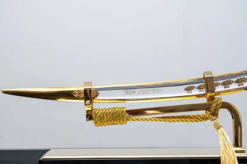 مهرجان الملك عبدالعزيز للصقور 2024 يُختتم بأغلى جوائز قيمة في تاريخه 1 00 170