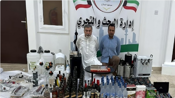 الكويت: القبض على طبيب وكابتن طيار بحوزتهما ذخائر وخمور 1 00 81