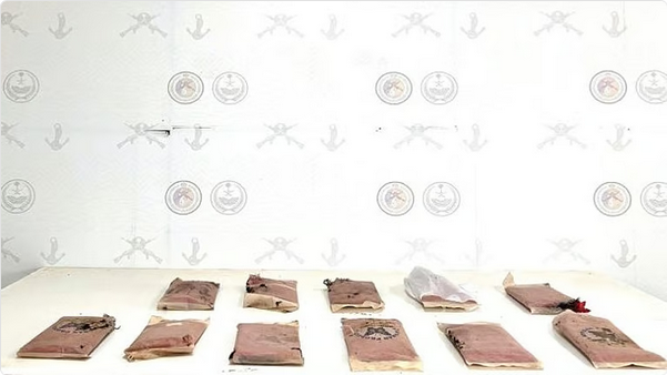 أمن عسير يوجه ضربة موجعة للمخدرات: إحباط تهريب 17 كجم من الحشيش والقات 1 00 88