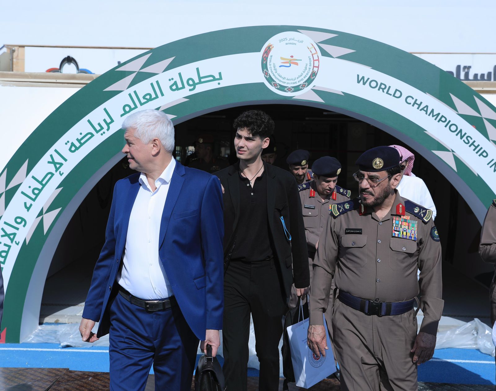 مدير الدفاع المدني يقف على جاهزية مدينة الأمير فيصل بن فهد الرياضية بمدينة الرياض 1 1 185