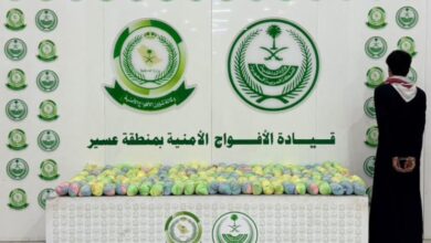 دوريات الأفواج الأمنية بعسير تقبض على شخص لترويجه (31) كيلو جرامًا من نبات القات المخدر 6 1 296