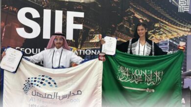 طلاب المنهل يحصدون الذهبية والفضية في معرض سيؤول الدولي للاختراعات 2025 9 1 303