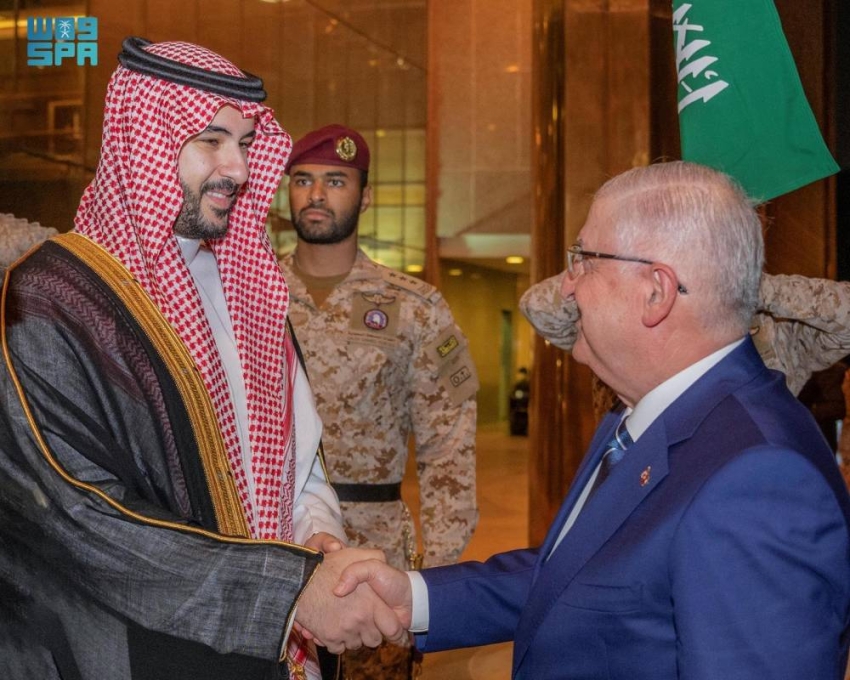 وزير الدفاع يستقبل وزير الدفاع التركي 1 1 3272