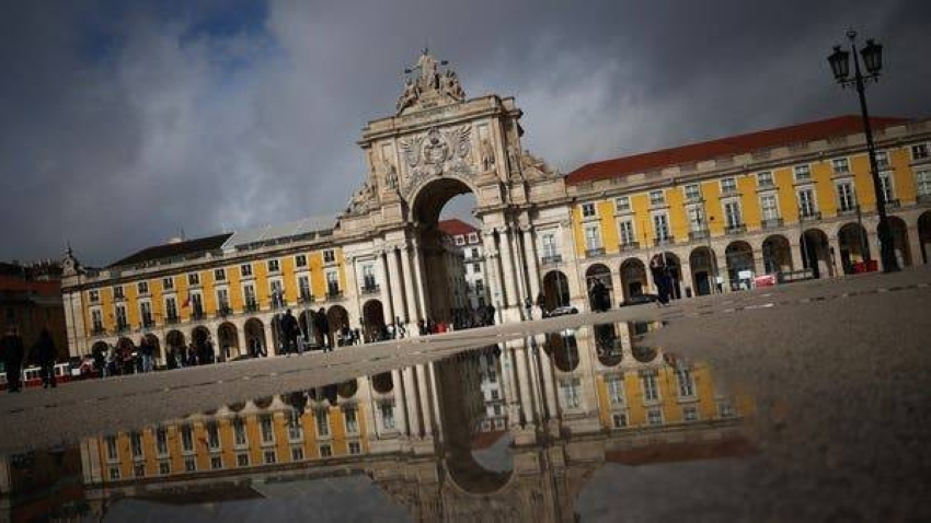 البرتغال تتحضر لمزيد من الأمطار مع انقطاع متواصل للكهرباء عن 200 ألف مستهلك 1 1 328