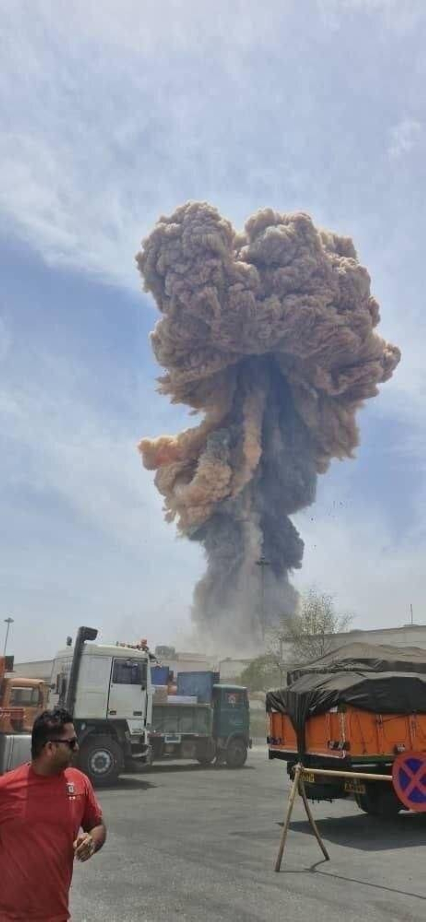 انفجار قوي يهز ميناء "الشهيد رجائي" جنوب إيران 1 1 3617