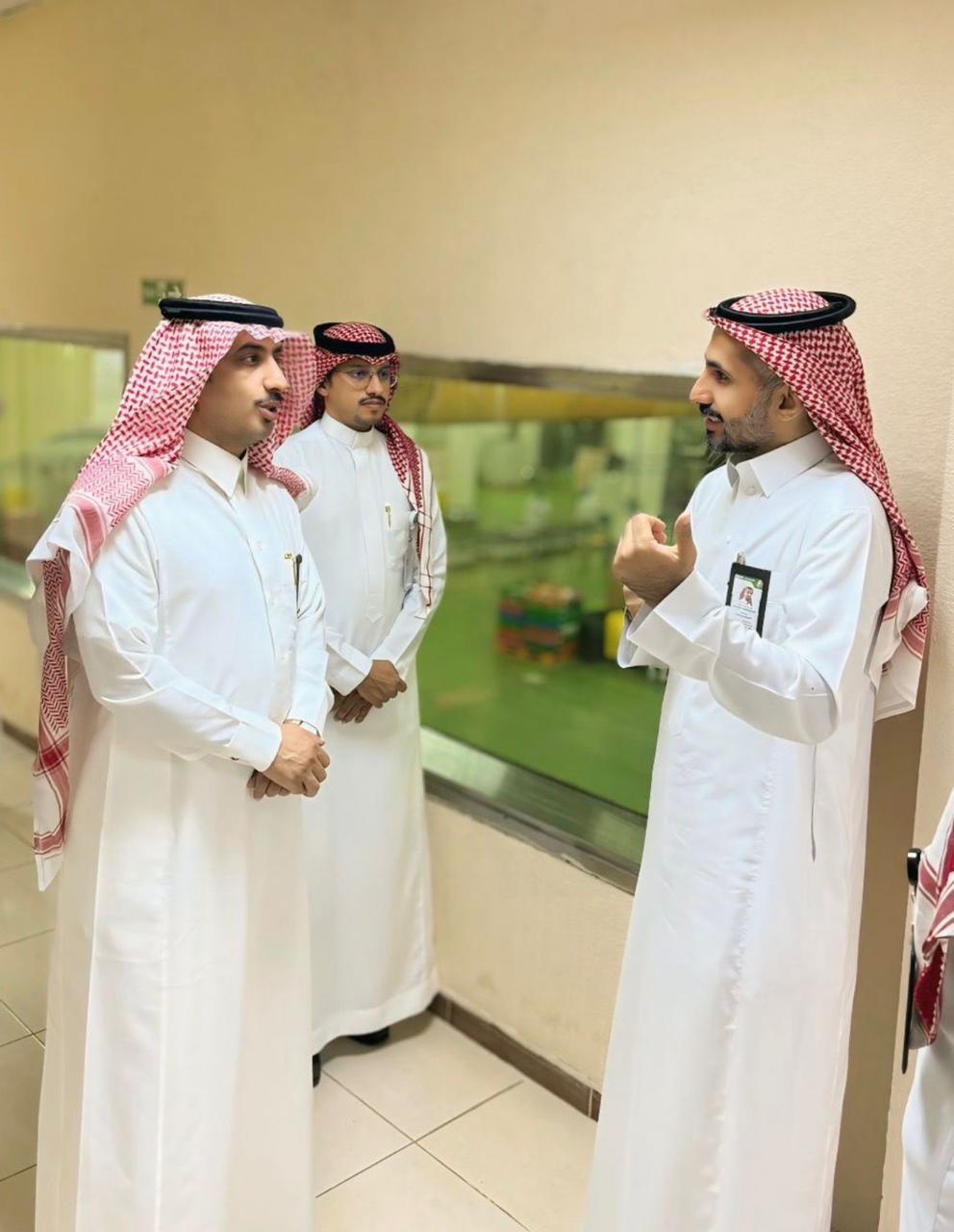 سعادة مدير عام صندوق التنمية الزراعية بعسير يزور مصنع “تعاونية عسير لإنتاج لحوم الدواجن (أصول)” 1 1 3843