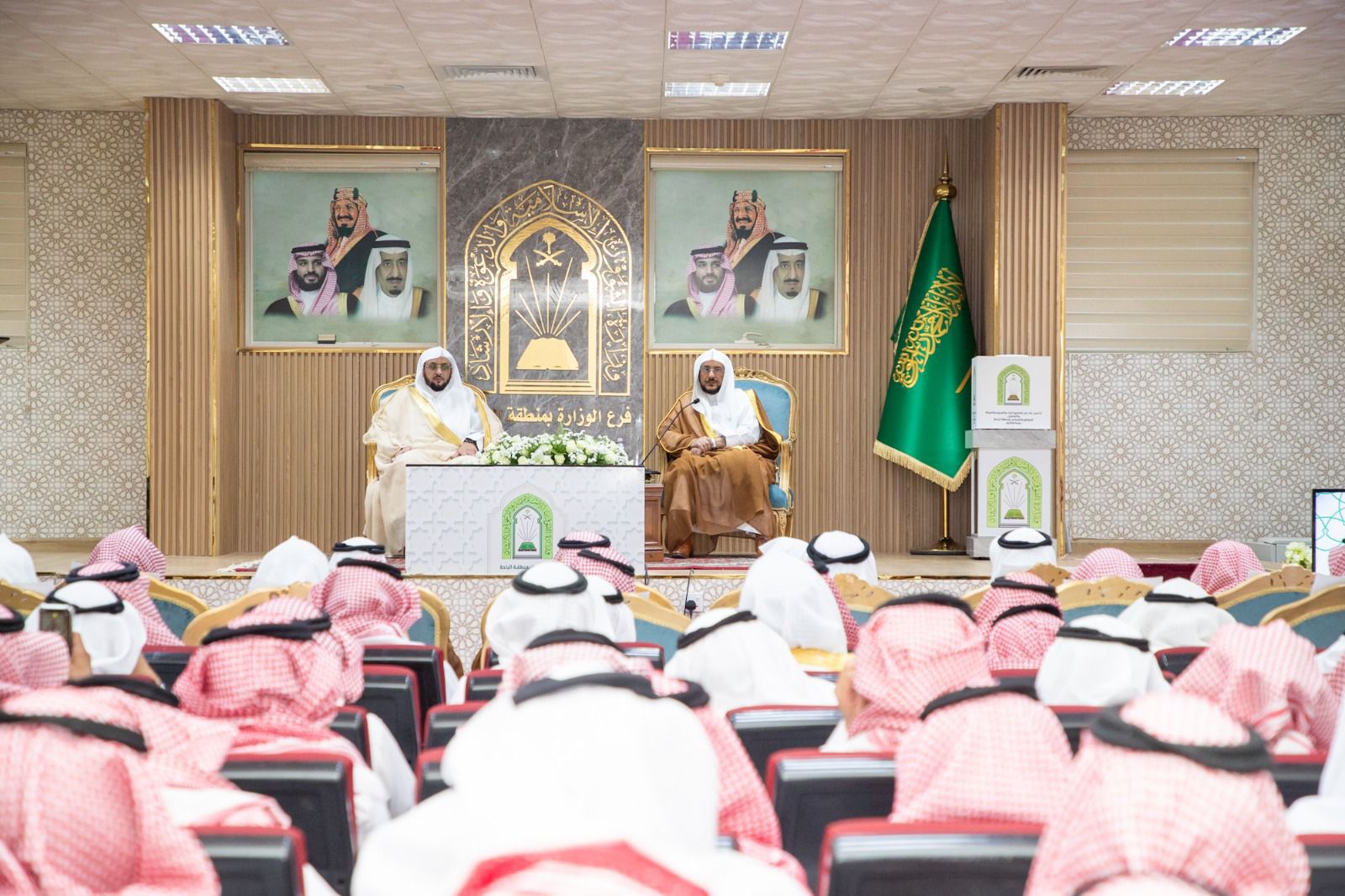 وزير الشؤون الإسلامية يدشّن مشاريع بأكثر من 74 مليون لقطاعات الشؤون الإسلامية بالباحة 1 1 3874