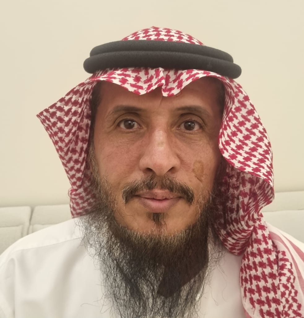 الأحـمري قدم مبادرة طموحة لتطوير الرياضات الفردية والأولمبية في المدارس السعودية مستلهمة من رباعية القيم لسمو أمير عسير . 1 1 3884