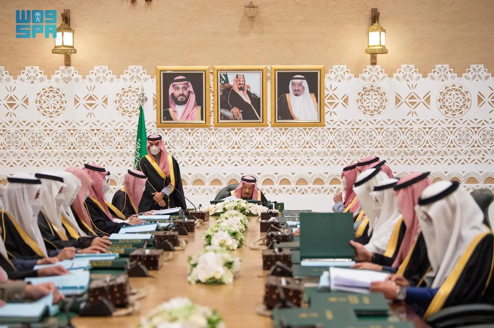 خادم الحرمين الشريفين يرأس جلسة مجلس الوزراء ويؤكد دعم الشراكة مع الولايات المتحدة 1 1 3922