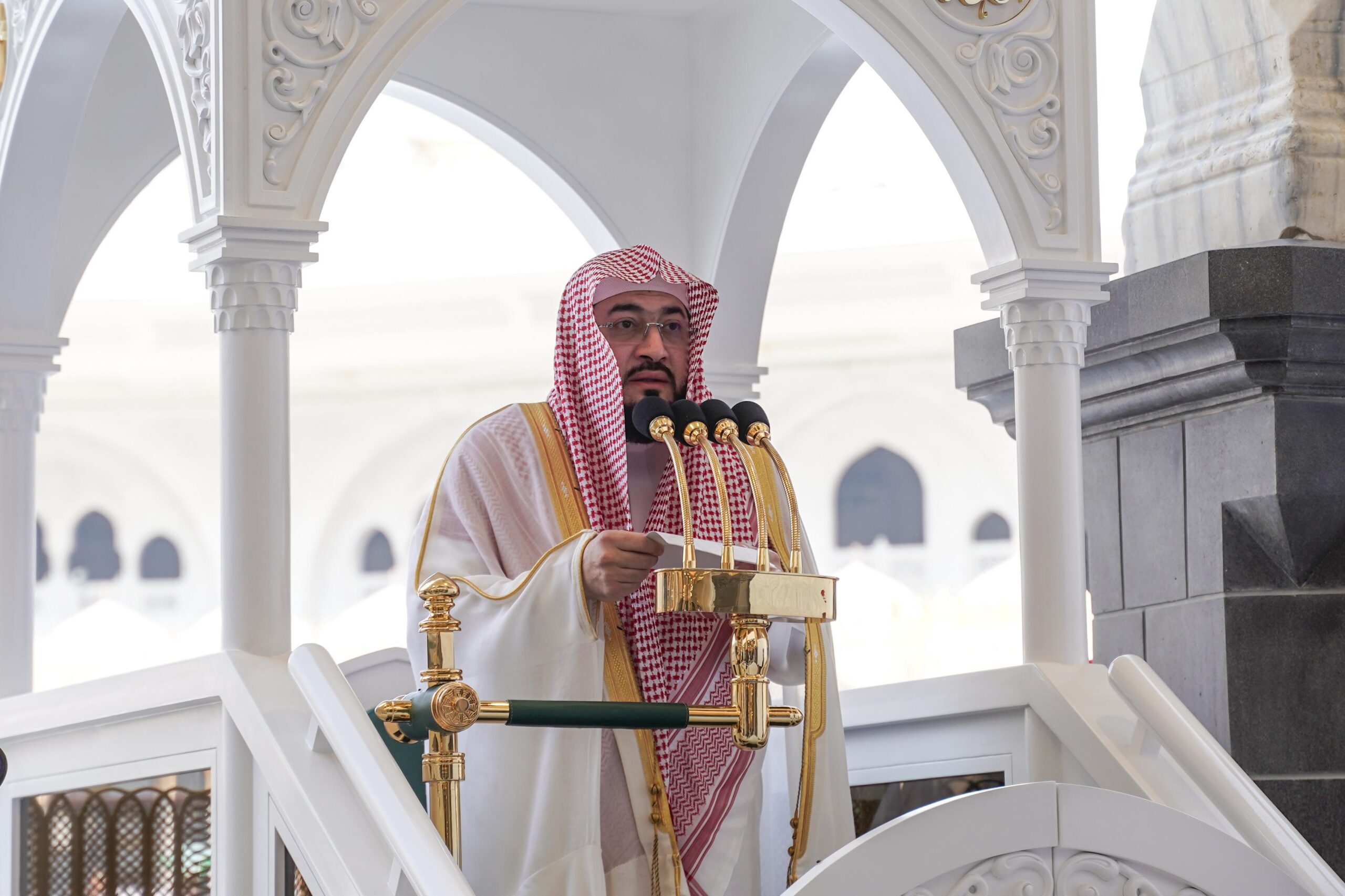 إمام وخطيب المسجد الحرام : اعتياد المعاصي دليل خذلان وحرمان وابتعاد عن رحمة الله 1 1 3976 scaled