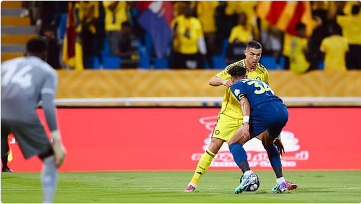 النصر يؤكد صدارته لدوري روشن بثنائية "فيليكس ورونالدو" في شباك الحزم 1 10 111