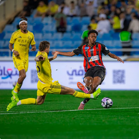 النصر يتجاوز الرياض ويتصدر دوري روشن مؤقتًا 1 10 127