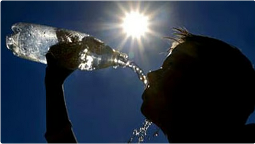 "الصحة" تحذر من موجات الحر.. وتنشر 7 إرشادات لتجنّب ضربة الشمس والإجهاد الحراري 1 10 72