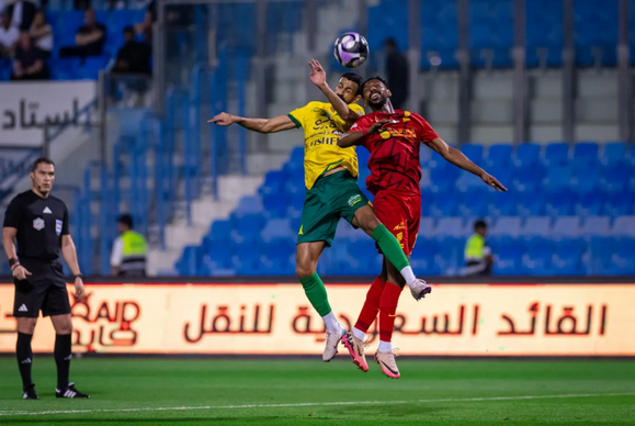 دوري روشن .. القادسية يتعادل مع الخليج بنتيجة هدف لكل فريق 1 1000 7