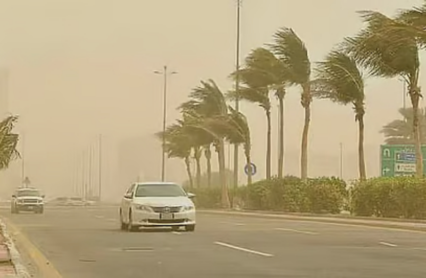 رياح مغبرة على مكة والمدينة وبرودة شديدة وصقيع متوقع شمال المملكة 1 11 117