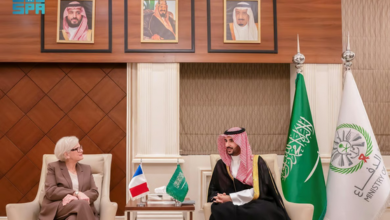 وزير الدفاع يبحث مع وزيرة القوات المسلحة الفرنسية تعزيز التعاون وإدانة الاعتداءات الإيرانية على المملكة 7 11 2 6