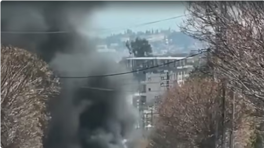 الدفاع المدني اللبناني: قتيلان باستهداف مسيّرة إسرائيلية لسيارة جنوبي البلاد 1 11 79