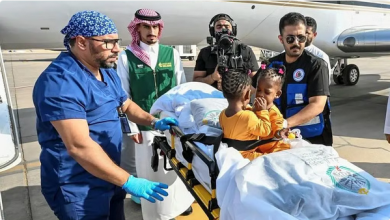 بأمر القيادة: وصول التوأم الجامايكي "أزاريا وأزورا إيلسون" إلى الرياض لدراسة إمكانية فصلهما 2 11 94