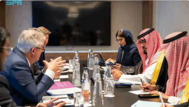 وزير الاقتصاد والتخطيط يلتقي الرئيس التنفيذي للجمعية الدولية لمنتجي النفط والغاز 6 111 79