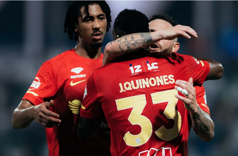 القادسية يقتنص فوزًا "ناقصًا" من الفتح ويصعد لوصافة دوري روشن 1 111 81