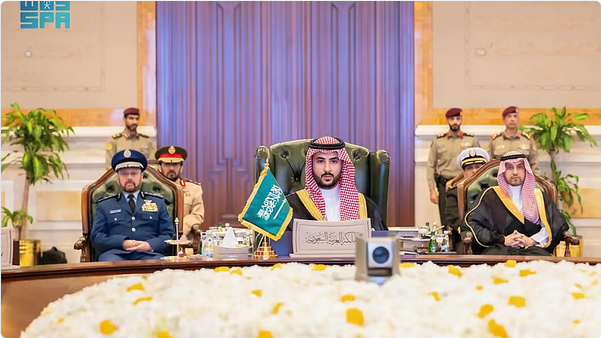 وزير الدفاع يرأس وفد المملكة في اجتماع مجلس الدفاع الخليجي بالكويت 1 111 92