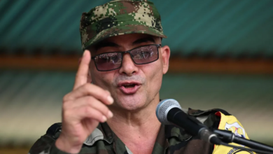 فصائل منشقة عن «فارك» تدعو لتنسيق تمرد إقليمي ضد ما تصفه بالتدخل الأمريكي 4 13 9