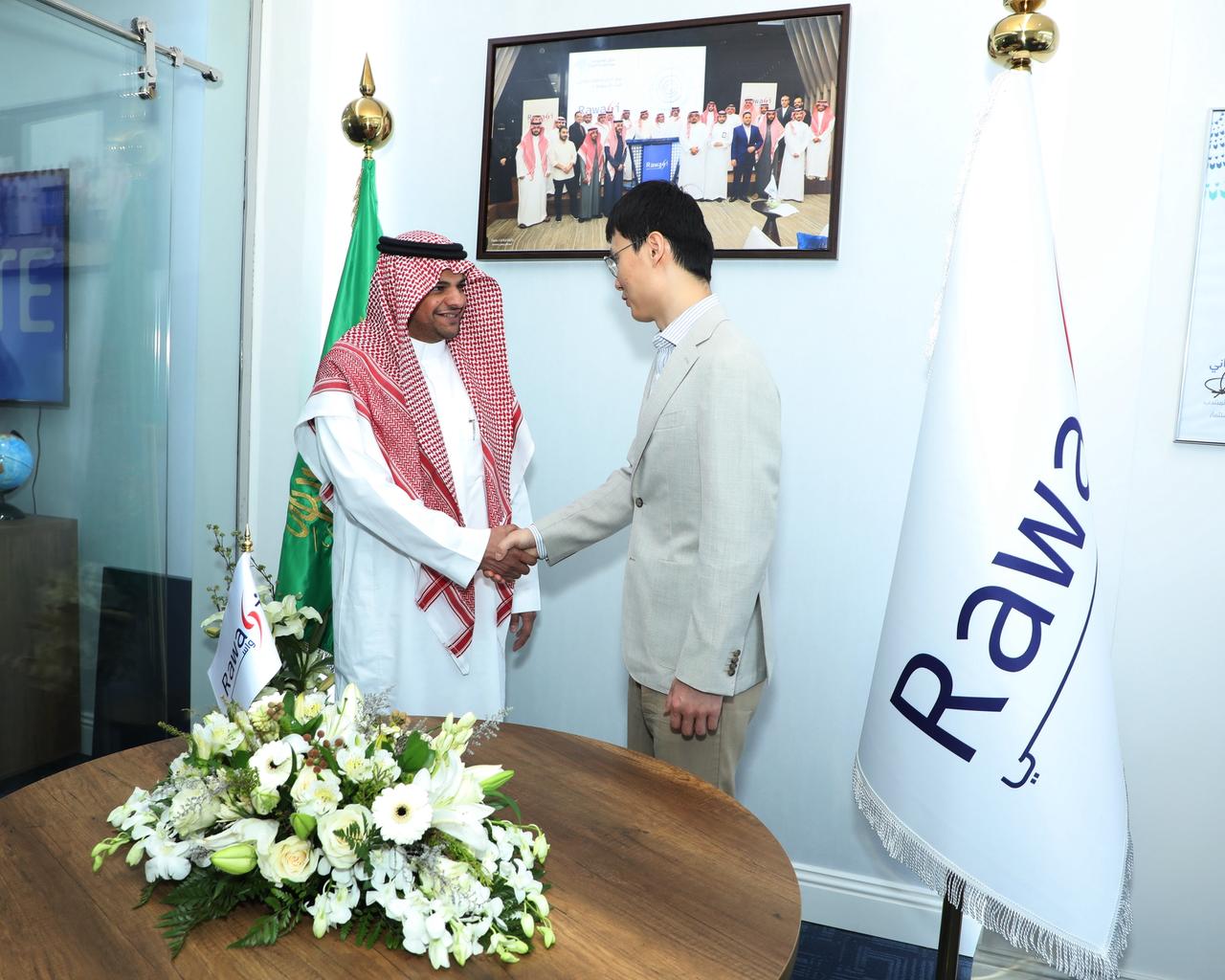 «رواسي البناء للاستثمار » و«زد تي إي» الصينية تبحثان التعاون في مشاريع البنية التحتية للطاقة والاتصالات 2 2 1639