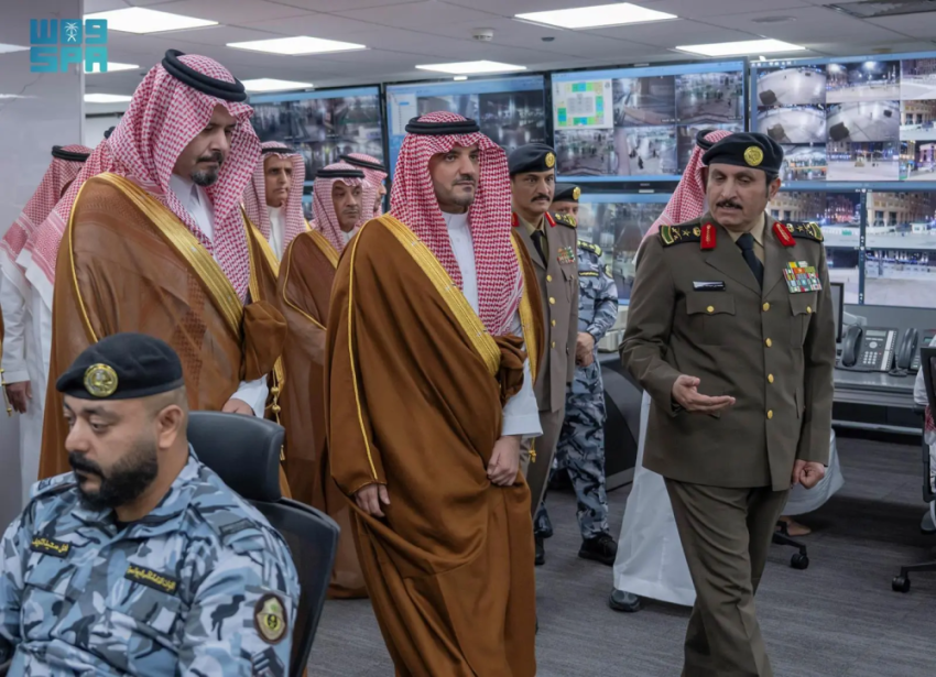 "وزير الداخلية" يتابع سير العمل في مركز عمليات أمن المسجد النبوي الشريف 1 20250209 000646 0000 14