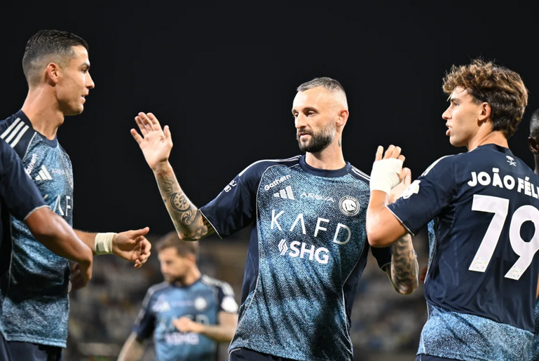 النصر يكتسح التعاون بخماسية نظيفة في افتتاحية دوري روشن. 1 22 1 1