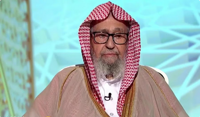 مفتي عام المملكة يهنئ القيادة بعيد الفطر ويشيد بنجاح موسم العمرة 1 3 300