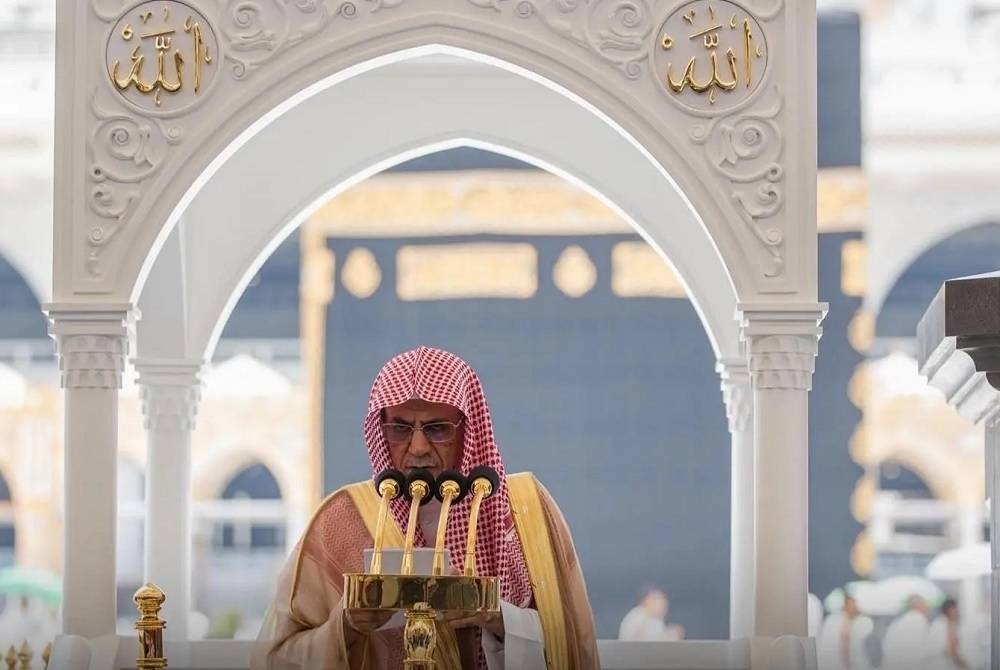 خطيب المسجد الحرام: يسلم من التعصب من كان همه الوصول إلى الحق وليس الانتصار للنفس 1 3 3080