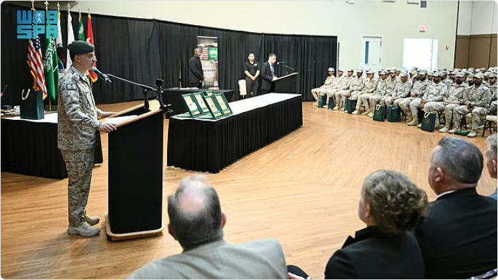 "قوات الدفاع الجوي" تُخرِّج السرية الثالثة لنظام "ثاد" في قاعدة فورت بليس الأمريكية 1 33 107