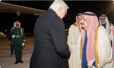 الرئيس الألماني يصل الرياض وفي مقدمة مستقبليه أمير المنطقة 1 33 68