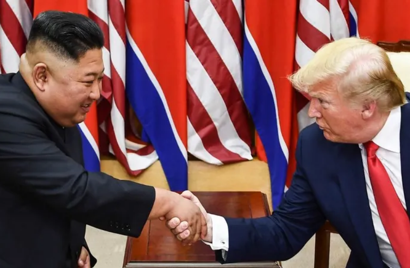 ترمب يكشف عن رغبته في لقاء زعيم كوريا الشمالية خلال جولته الآسيوية 1 333 99