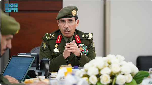 المربع يرأس اجتماع قيادات الجوازات لاستعراض خطة أعمال موسم الحج 1 3333 75