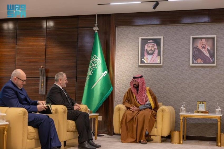 وزير الحرس الوطني يستقبل سفير البوسنة والهرسك لدى المملكة 1 4 2196