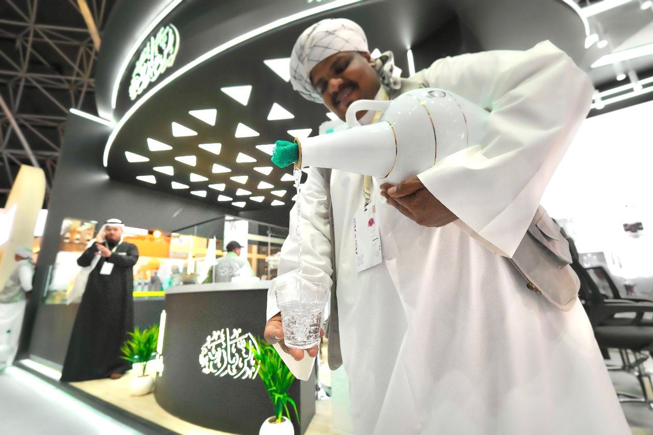 شركة بشرى الخير تستعرض خدماتها في مؤتمر ومعرض الحج 3 4 2247