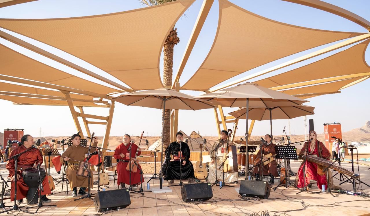 صحراء مليحة تختتم تنوير 2025 برسالة مُلهمة من الشيخة بدور القاسمي حول الوحدة والغاية 4 4 2251